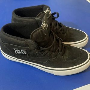 Vans black half cab runners
